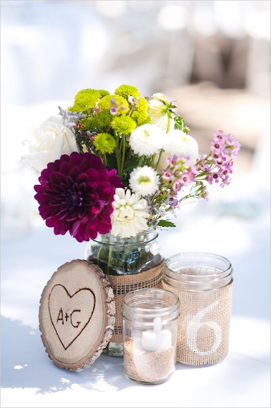 Lovely rustic wedding jar idea #jars #diy #homedecor #wedding #decoratingideas #garden #outdoor #decorhomeideas