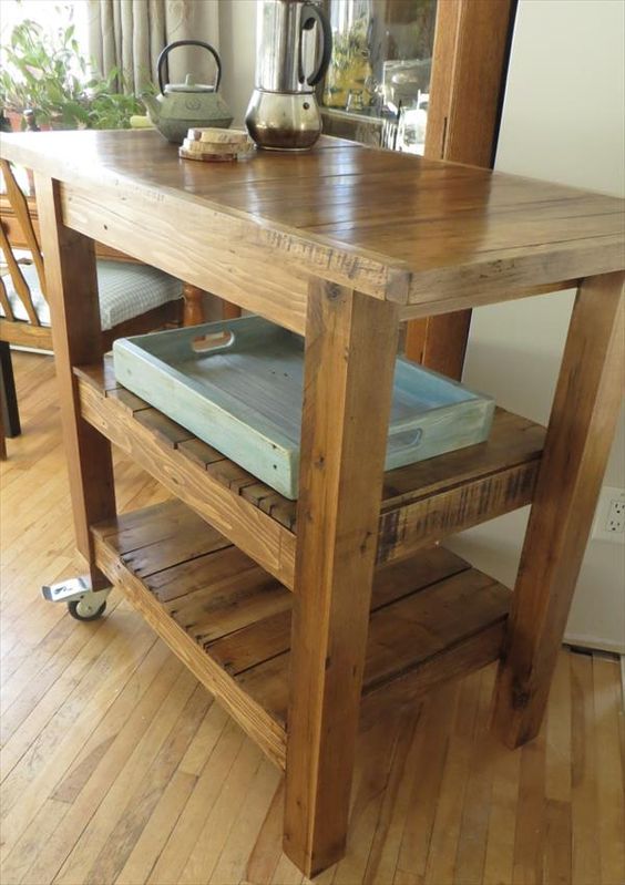 Pallet made kitchen island table idea #pallet #diy #pallets #furniture #makeover #repurpose #wooden #wood #decoratingideas #decorhomeideas
