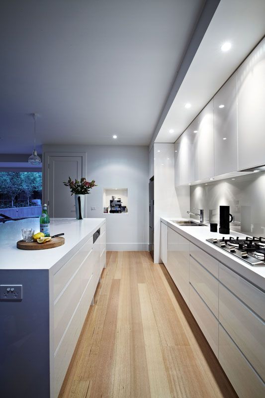 Timber wood floor kitchen decor idea #kitchen #kitchendesign #floor #wooden #decoratingideas #homedecor #interiordecorating #decorhomeideas