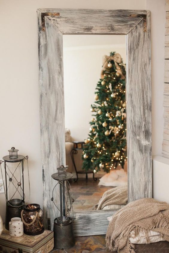 Rustic mirror home decor idea #rustic #rusticdecor #rusticfarmhouse #homedecor #decoratingideas #decorhomeideas