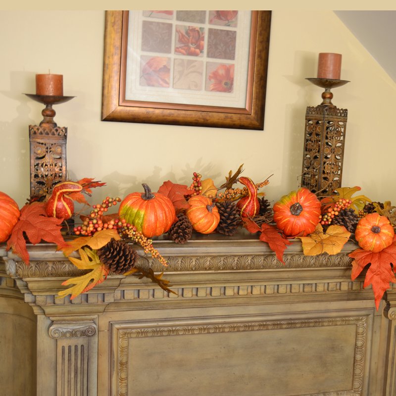 Thanksgiving decor with Pumpkin, Berry, Leaf, Garland #thanksgiving #falldecor #falldecorideas #festive #homedecor #decoratingideas #pumpkin #fall #decorhomeideas 