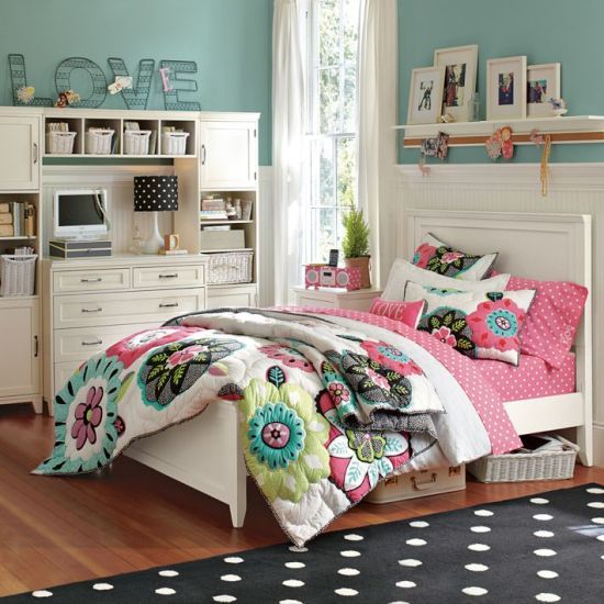 Love themed teenage girl bedroom #teengirlbedroom #girlbedroom #teenbedroom #bedroom #homedecor #decorhomeideas
