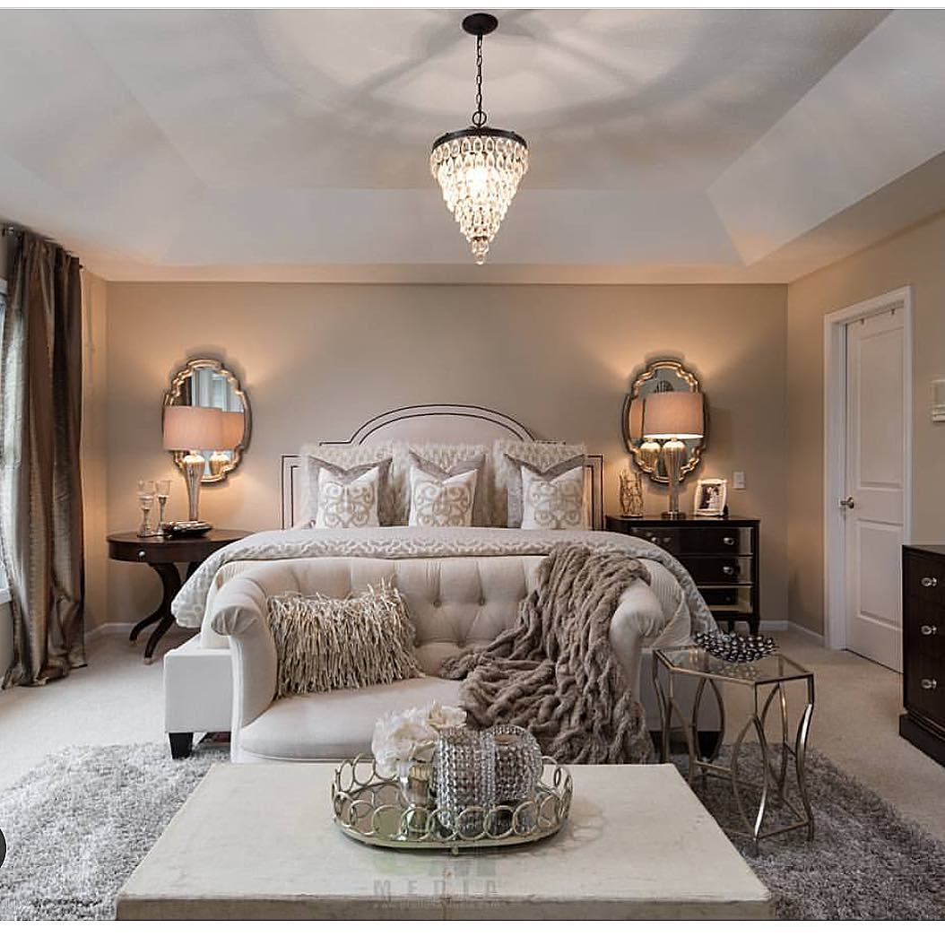 master bedroom with sitting