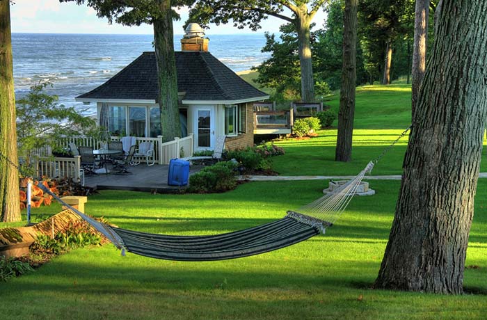 Summer Cabin #cabin #loghouse #tinyhouse #decorhomeideas