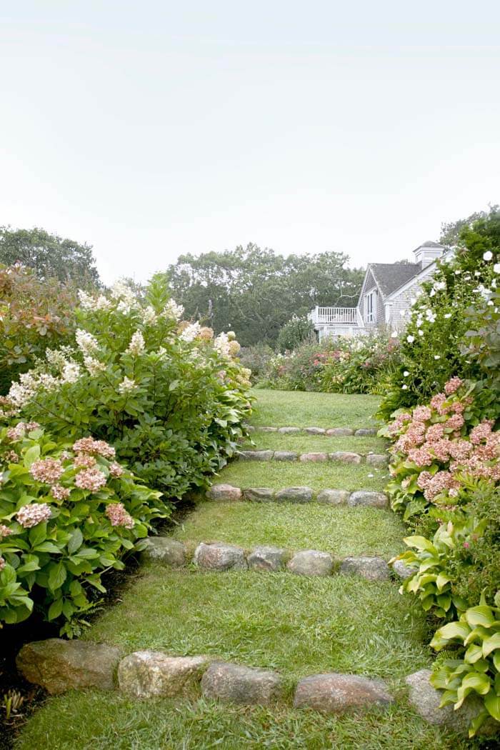 Garden Green Pathway #garden #landscaping #decorhomeideas
