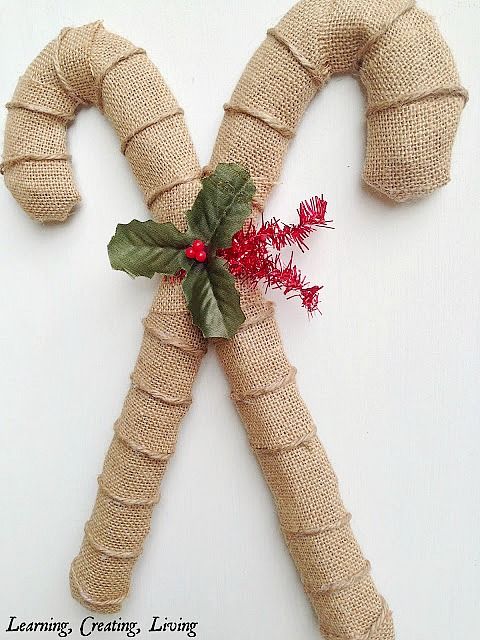 Burlap Candy Cane #Christmas #rustic #diy #decorhomeideas