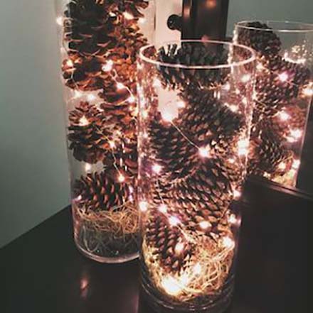 Pinecone Vase Centerpiece #Christmas #rustic #diy #decorhomeideas