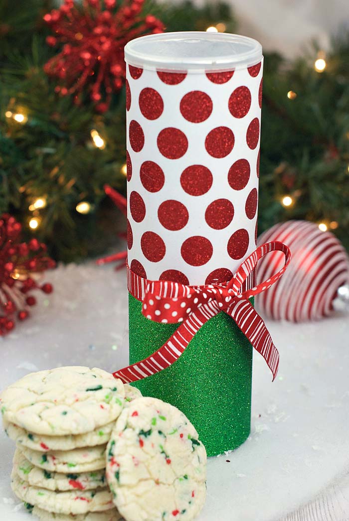Christmas Cookie Cans #Christmas #diy #stocking #stuffer #decorhomeideas