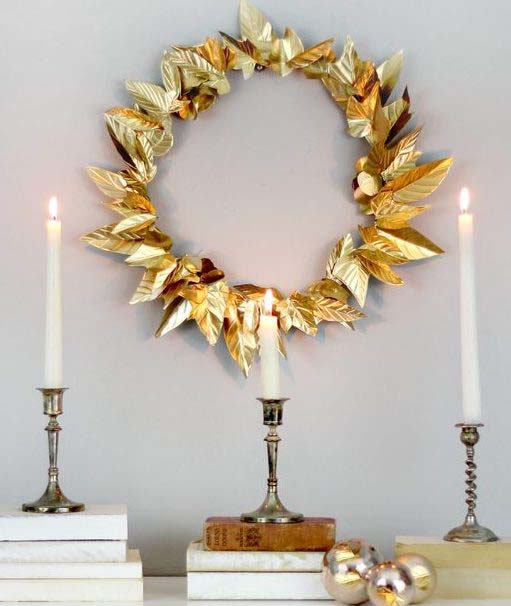 Wreath Gold Leaves #Christmas #diy #wreath #decorhomeideas