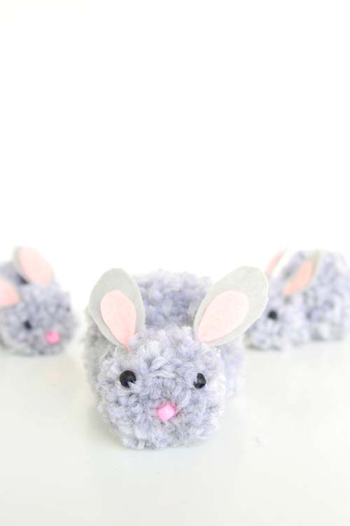 Pom Pom Bunnies #easter #diy #dollarstore #crafts #kids #decorhomeideas