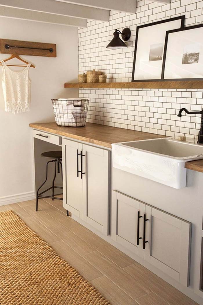 Brilliant Laundry Room Design Idea #laundryroom #small #design #decorhomeideas