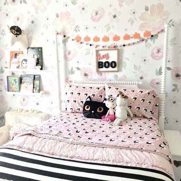 Cute Halloween Bedroom Ideas For Little Girl #halloween #kidsroom #nursery #decorhomeideas