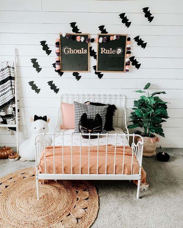 Farmhouse Halloween Bedroom Ideas For Children #halloween #kidsroom #nursery #decorhomeideas