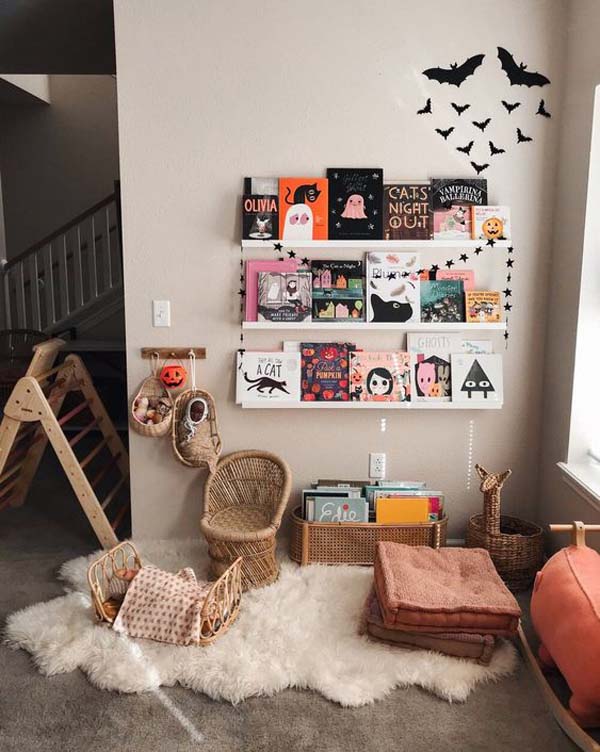 Halloween Kids Reading Nook Ideas #halloween #kidsroom #nursery #decorhomeideas