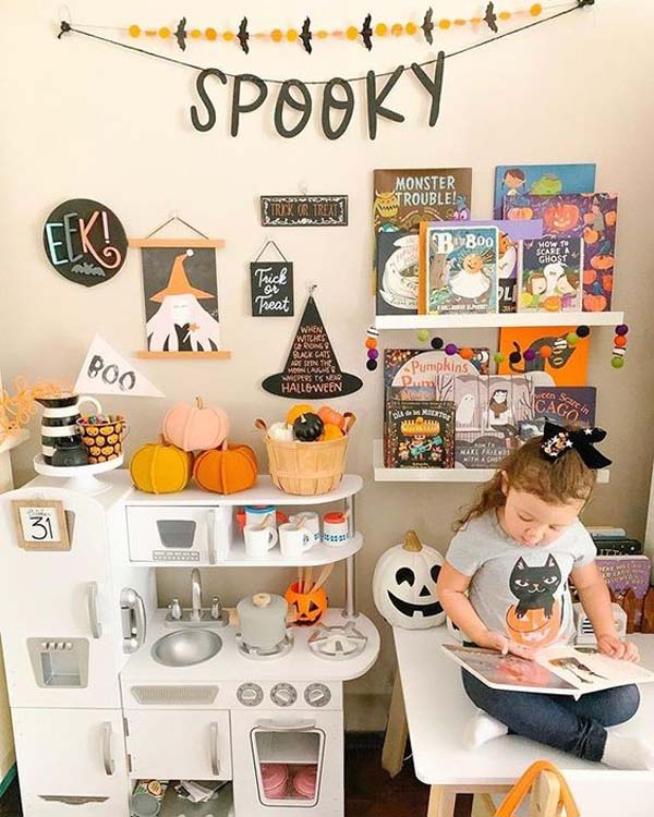 Halloween Vintage Play Kitchen Ideas #halloween #kidsroom #nursery #decorhomeideas