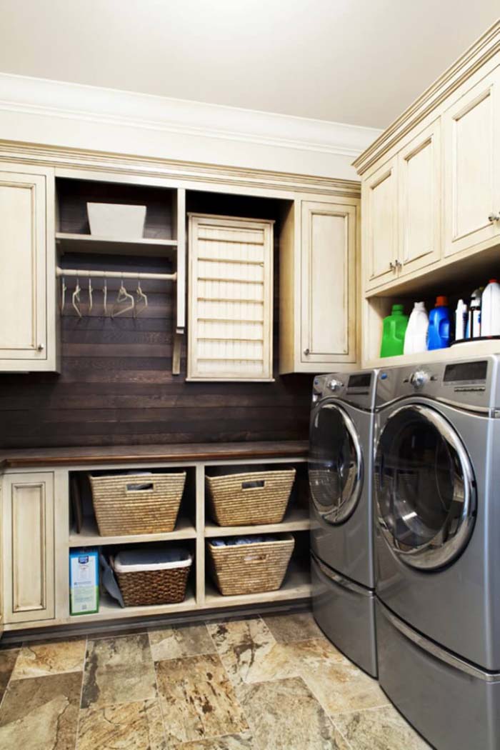 Small Laundry Room Design Ideas with Wood #laundryroom #small #design #decorhomeideas