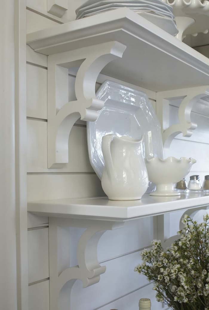 White on White Storage #corbel #decoration #decorhomeideas
