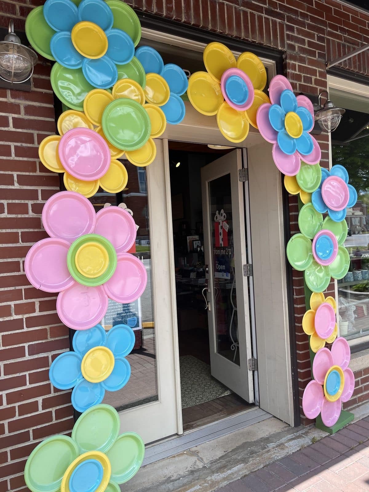 Large Dollar Store Plate Flower Arch