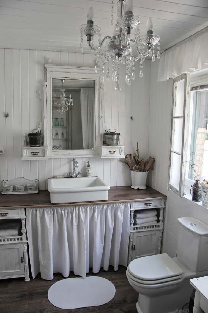 Shabby Chic Bathroom Design with Ruffle Details #shabbychic #bathroom #decorhomeideas