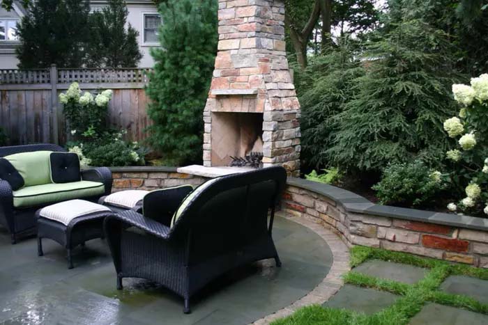 Bluestone Paver Circle #decorhomeideas