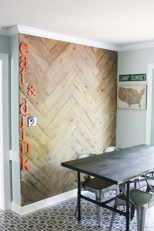 DIY Herringbone Plank Wall #decorhomeideas