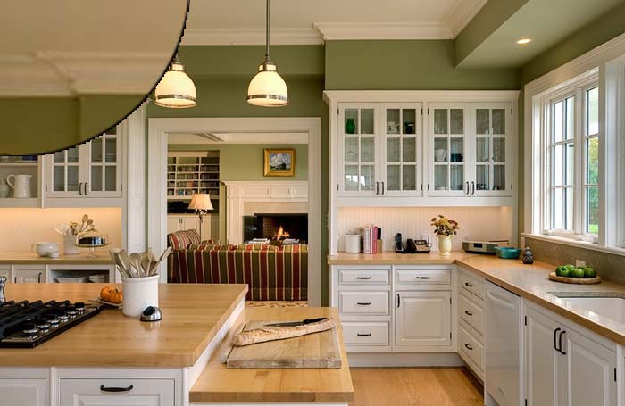 Mirrored Crown Molding Idea
