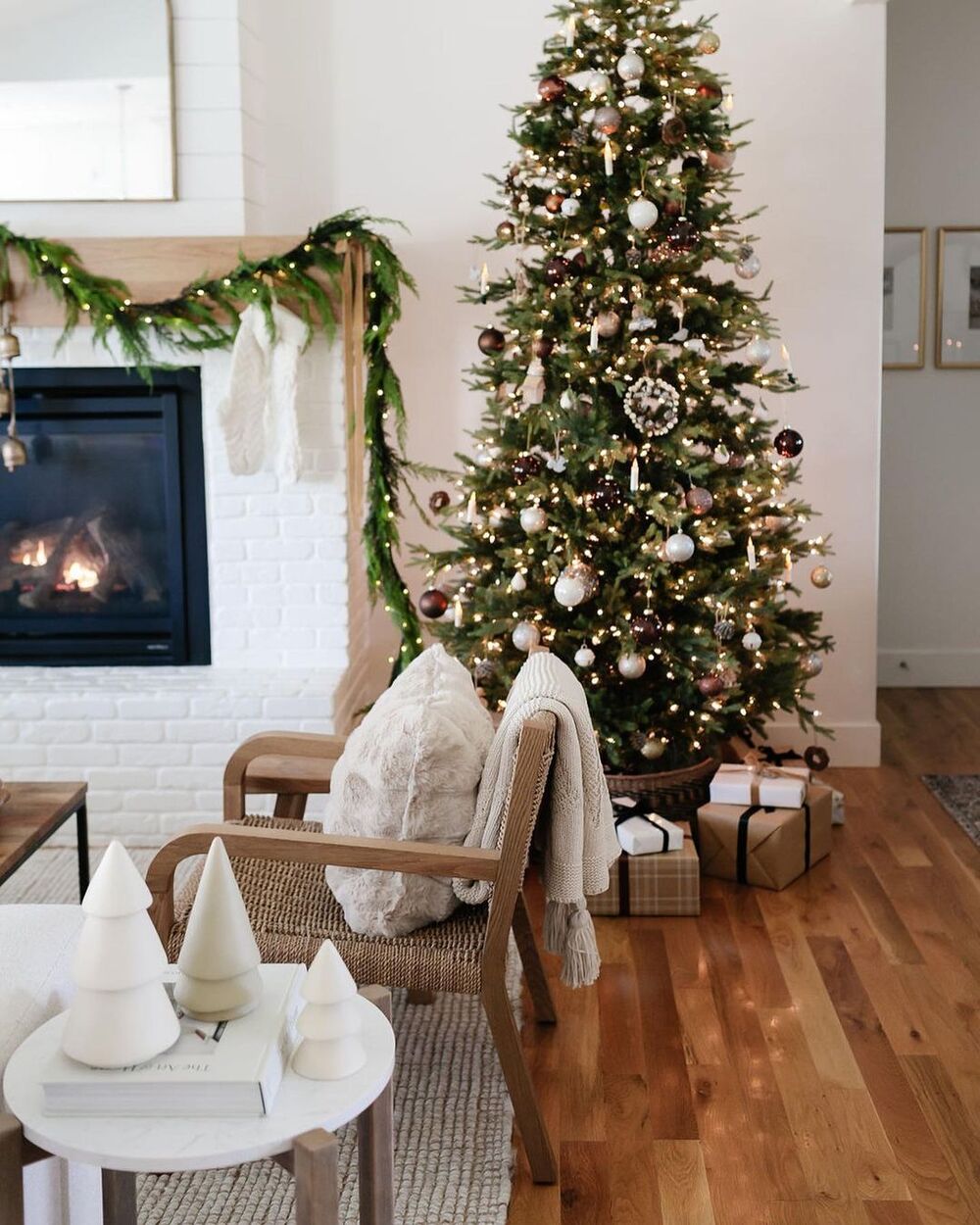 christmas mantle decor 13