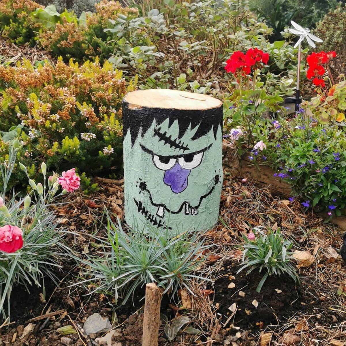 homemade garden decorations 3