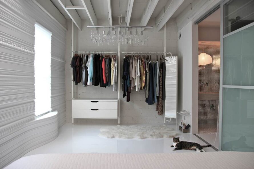 open closet 15