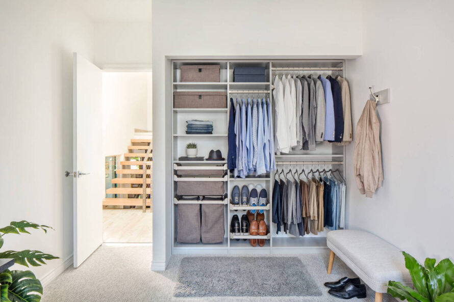 open closet 16