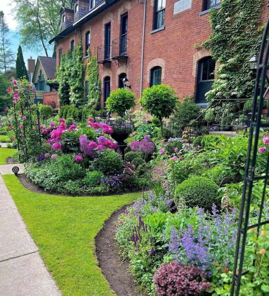 perrenial gardens layout front yards 4