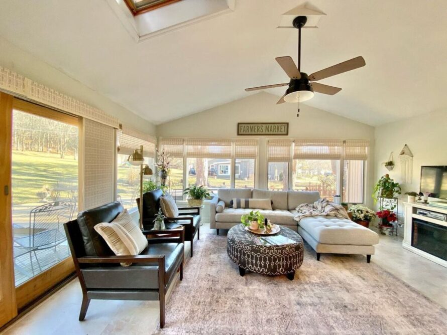 26 farmhouse sunroom ideas 25