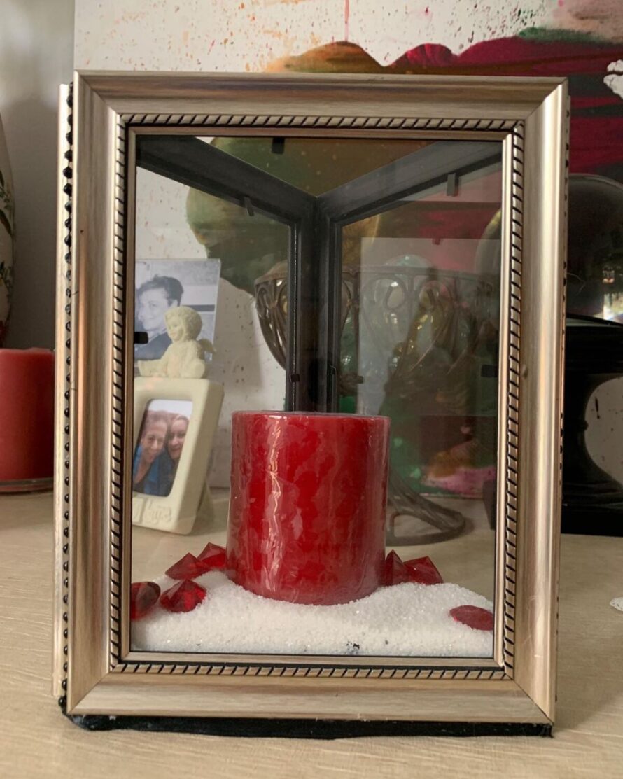 share unique diy projects for creating personalized decor in the bedroom. 8