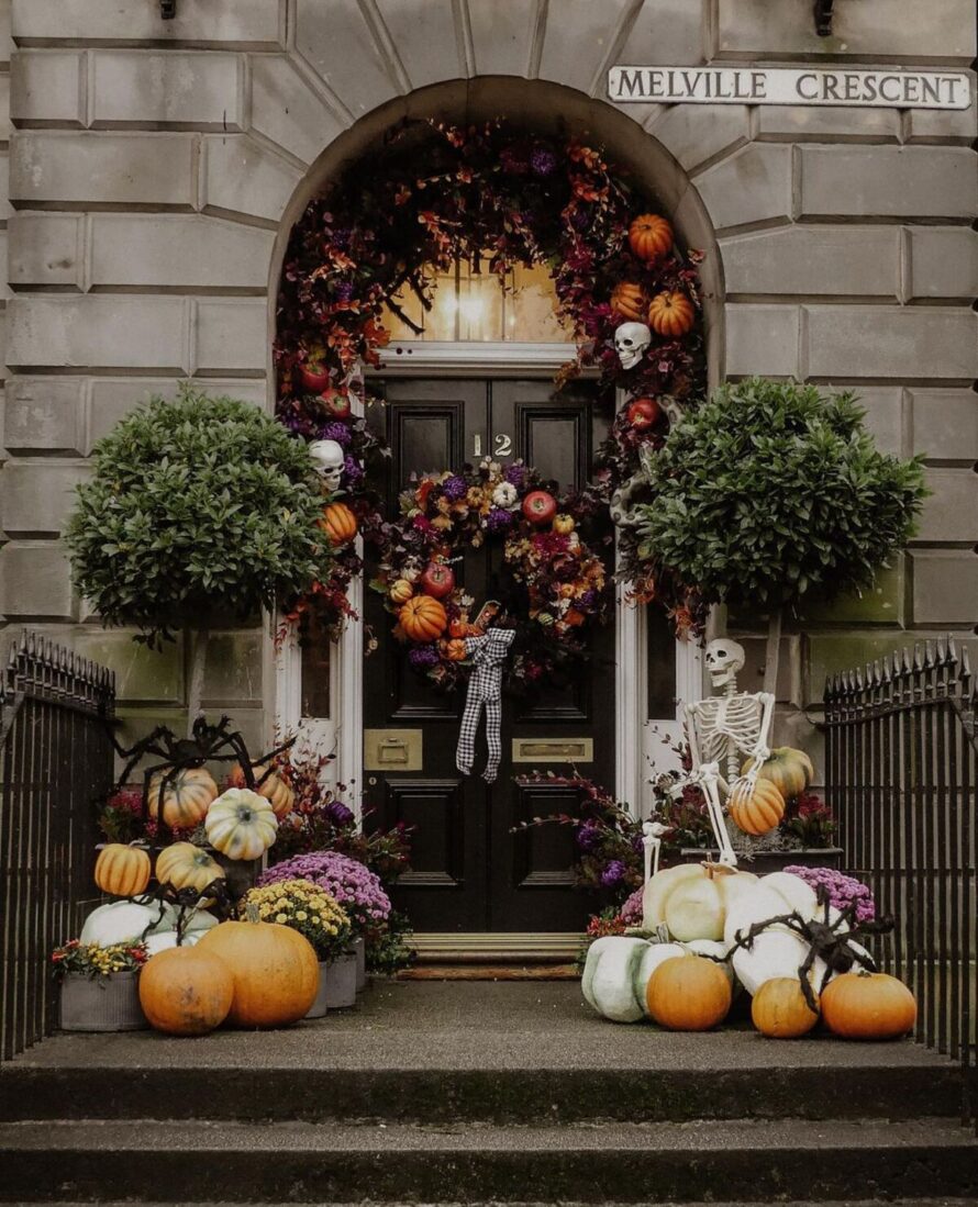 fun outdoor halloween decoration ideas 4