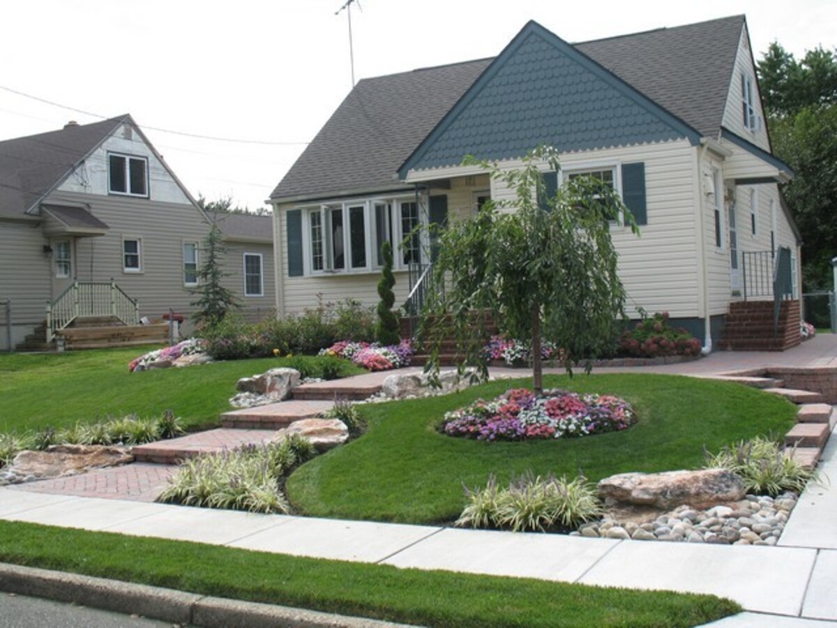 small front yard landscaping ideas 12