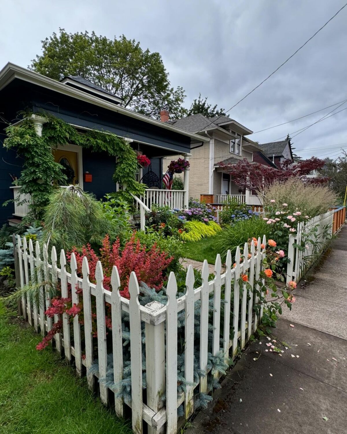small front yard landscaping ideas 14