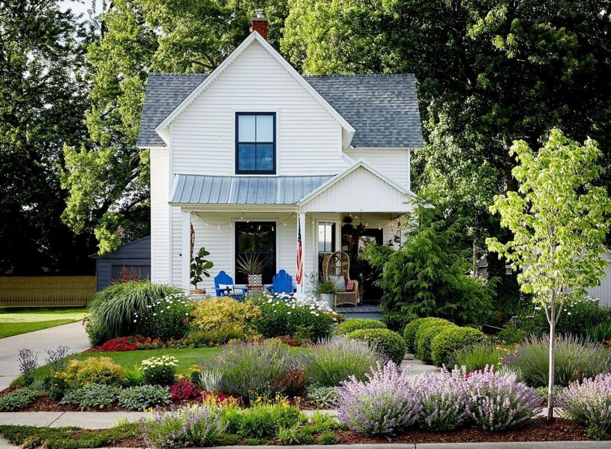 small front yard landscaping ideas 15