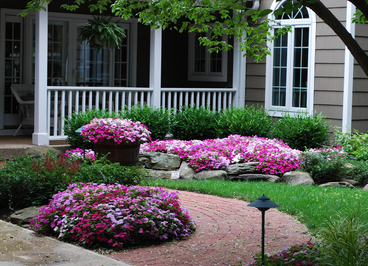 small front yard landscaping ideas 18