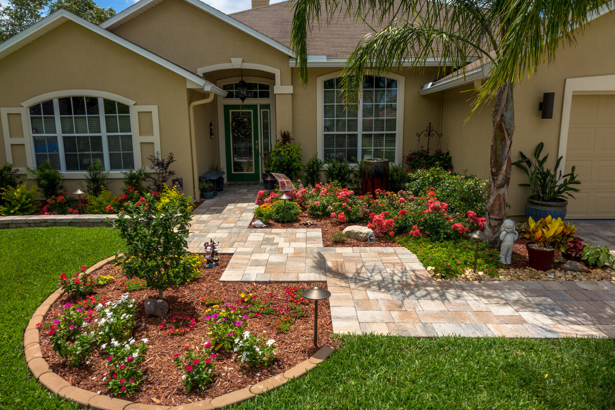 small front yard landscaping ideas 22