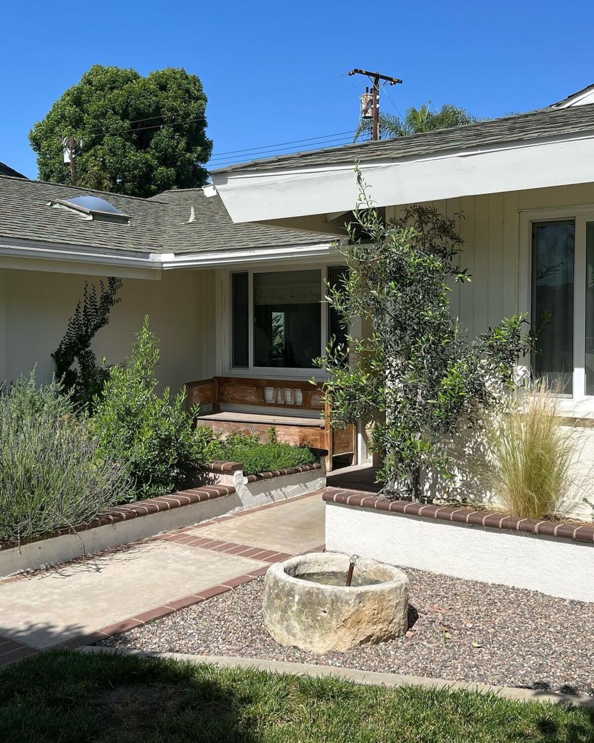 small front yard landscaping ideas 4