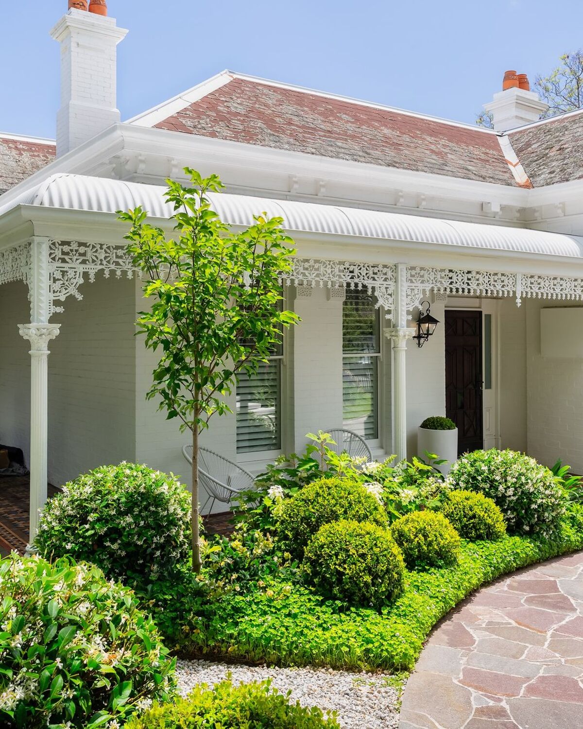 small front yard landscaping ideas 5