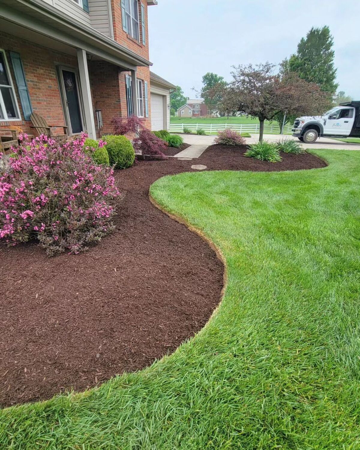 small front yard landscaping ideas 7