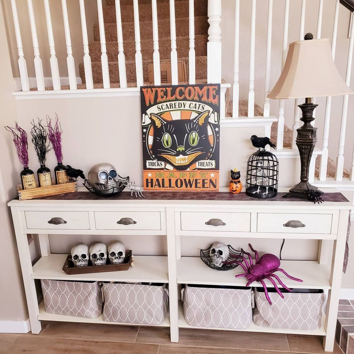 spooky halloween entry table decorations 8
