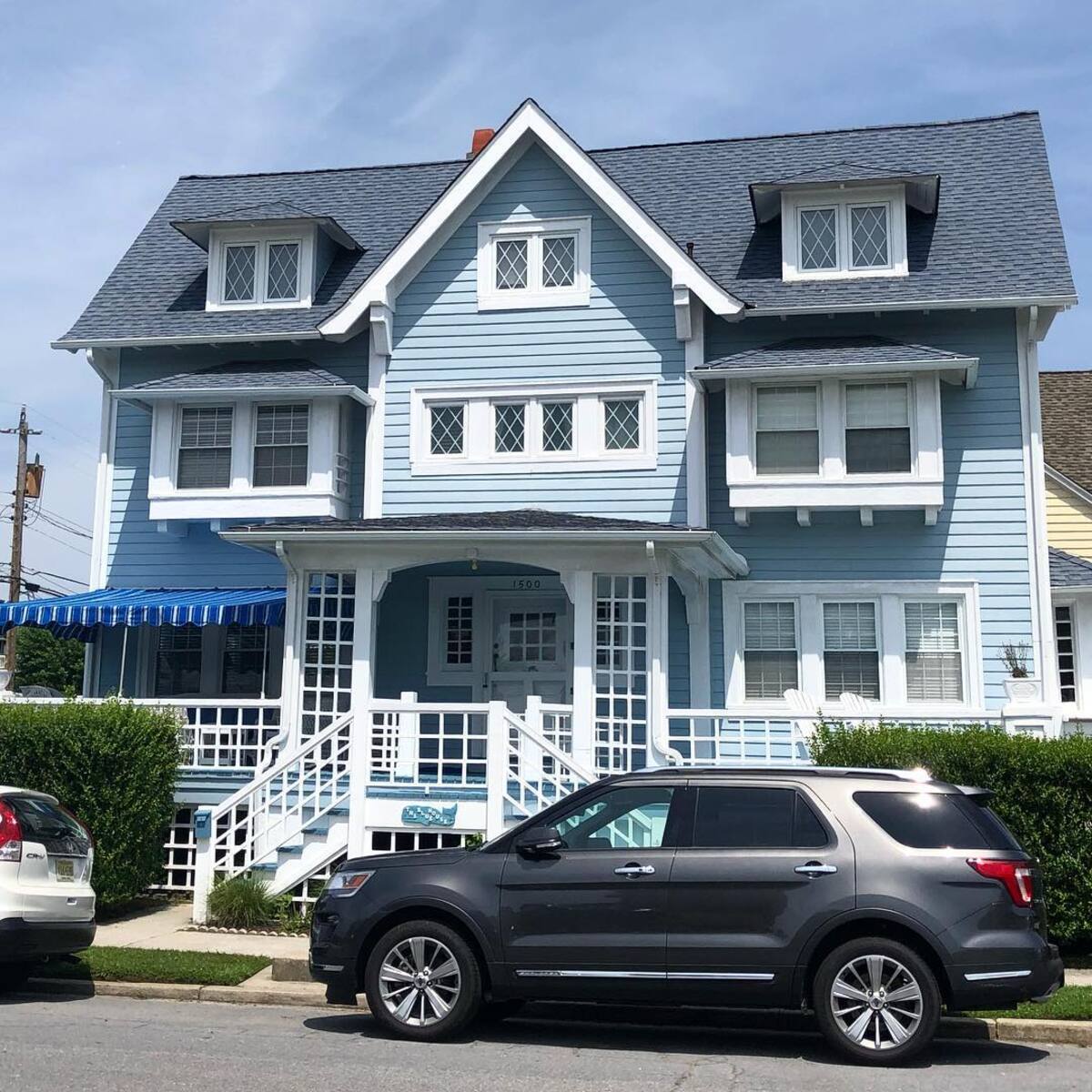 charming pastel exterior house colors 8