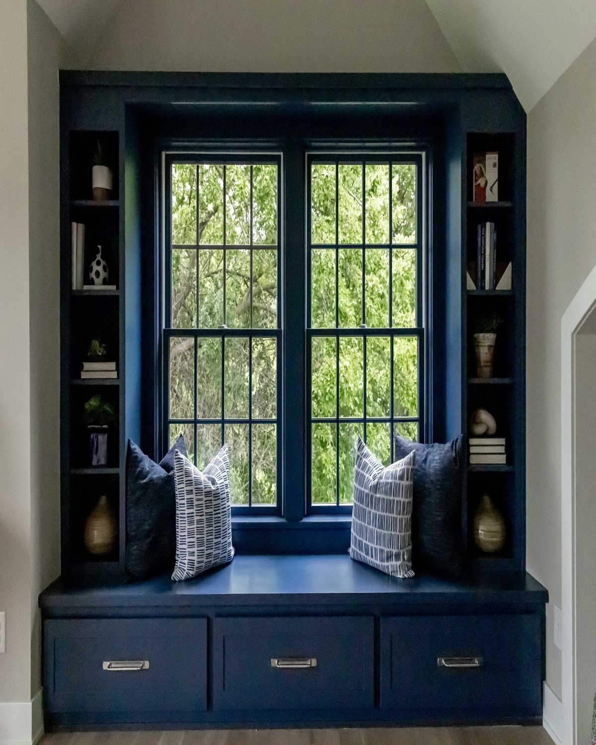 cozy nook ideas for reading 16