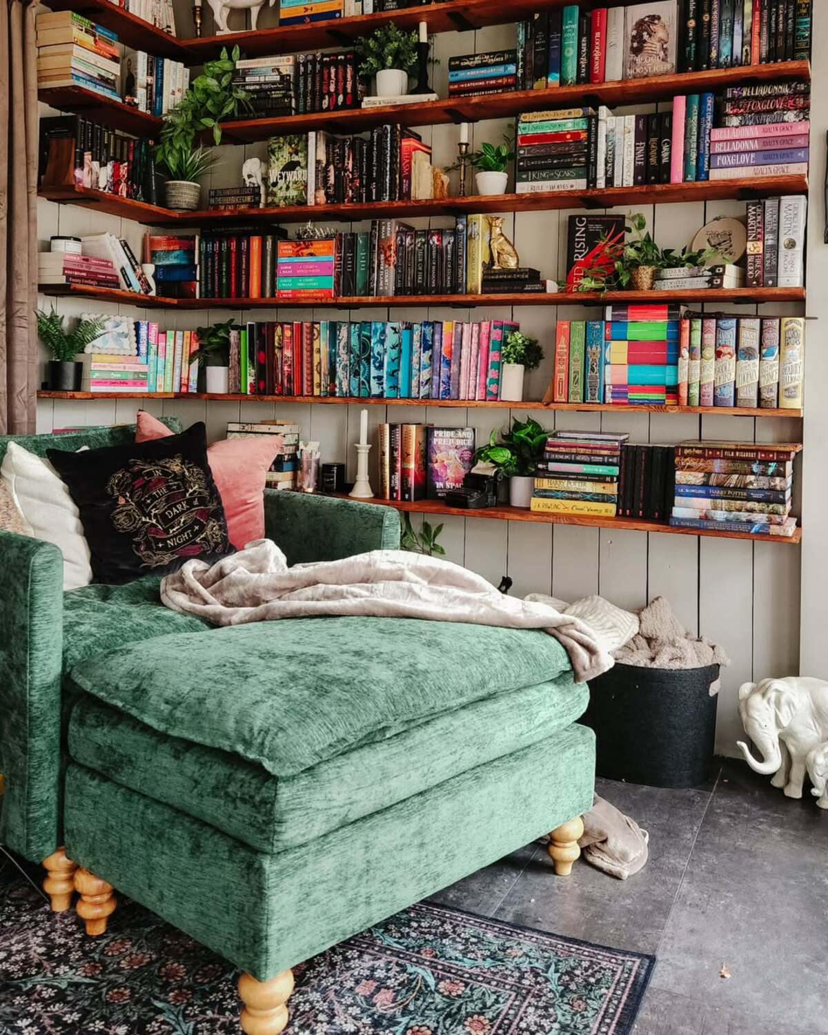 cozy nook ideas for reading 18