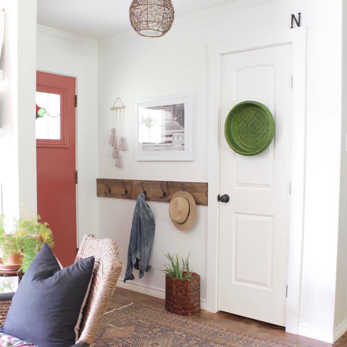 diy entryway decor hacks 6