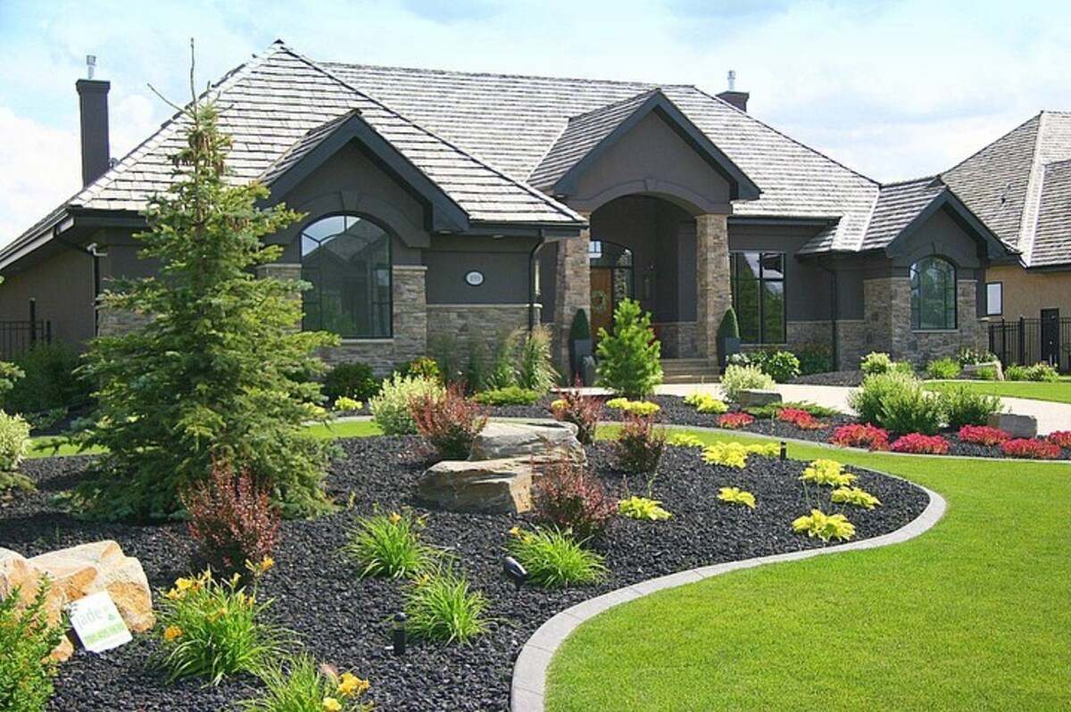 creative ways to use black rocks in landscaping 14