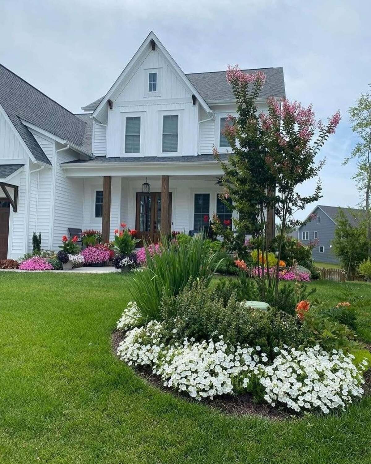 easy ways to boost your home curb appeal instantly 14