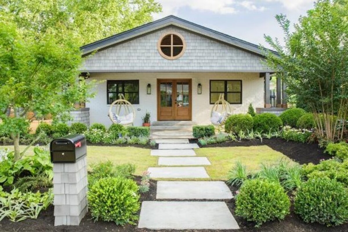 easy ways to boost your home curb appeal instantly 18